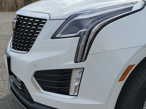 New 2026 Cadillac XT5 Luxury w/ LPO, Floor Liner Package AWD/4WD image 14