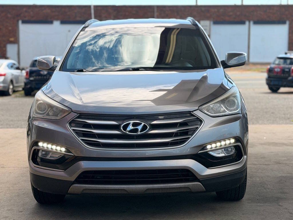 Used 2018 Hyundai Santa Fe Sport w/ 2.4L Value Package 02 FWD image 5