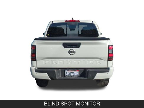 Certified 2025 Nissan Frontier SV RWD image 8
