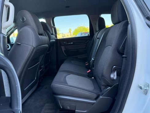 Used 2017 Chevrolet Traverse LT w/ Style and Technology Package AWD/4WD image 40