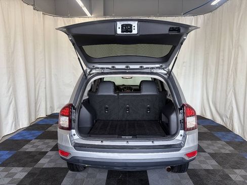 Used 2016 Jeep Compass Latitude AWD/4WD image 7