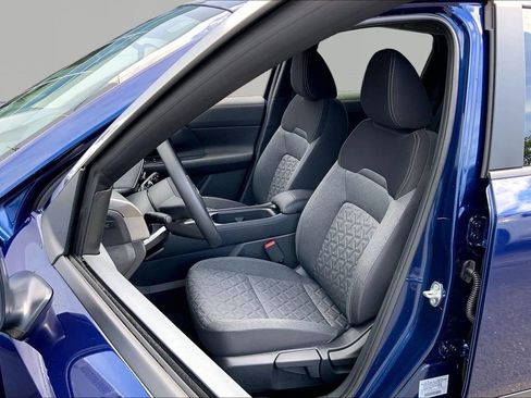 Used 2026 Nissan Kicks SV w/ SV Premium Package FWD image 15