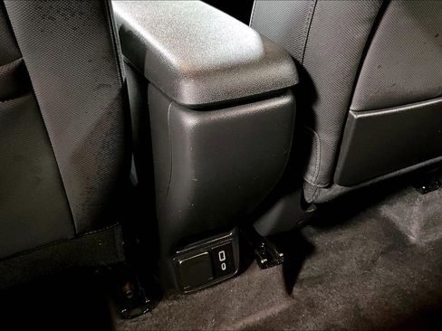 Used 2023 Chevrolet TrailBlazer RS w/ Sun and Liftgate Package image 32