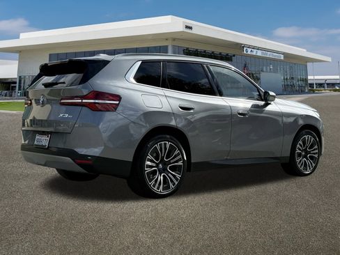 Used 2025 BMW X3 xDrive30i w/ Convenience Package image 11