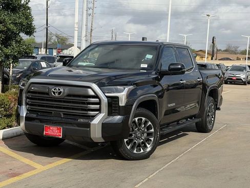 Used 2025 Toyota Tundra Limited w/ Power Package image 2