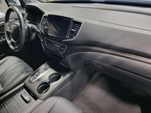 Used 2022 Honda Passport TrailSport image 16