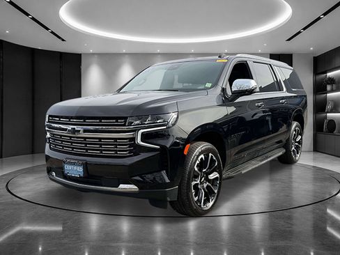 Certified 2024 Chevrolet Suburban Premier AWD/4WD image 1