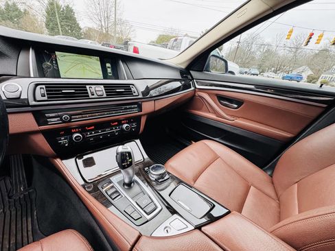 Used 2014 BMW 528i xDrive Sedan AWD/4WD image 16