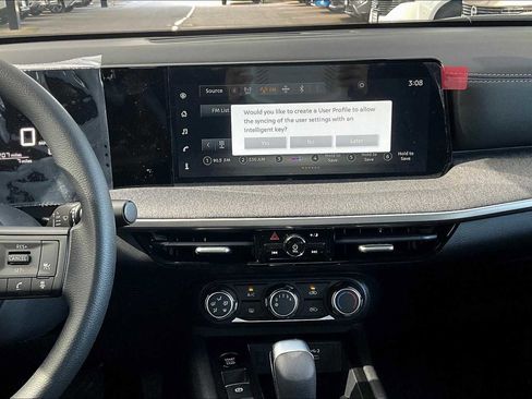 New 2025 Nissan Kicks SV image 6