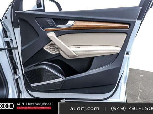 Used 2023 Audi Q5 e Premium Plus w/ Premium Plus Package image 24