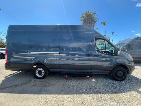 Used 2020 Ford Transit 250 148 High Roof Extended RWD image 4