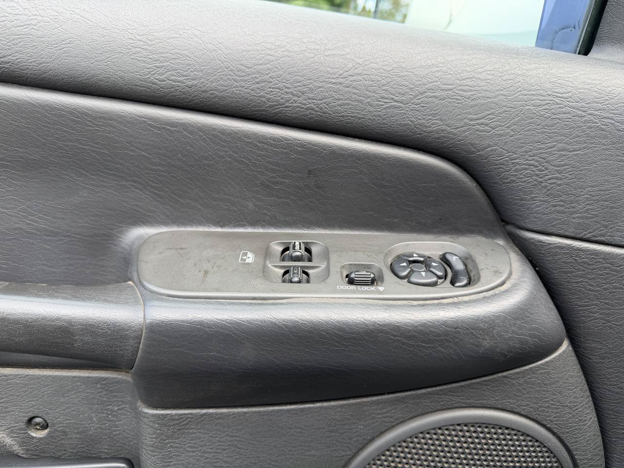 Used 2005 Dodge Ram 3500 Truck SLT w/ Protection Group AWD/4WD image 26