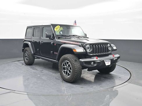 Used 2024 Jeep Wrangler Unlimited Rubicon image 1