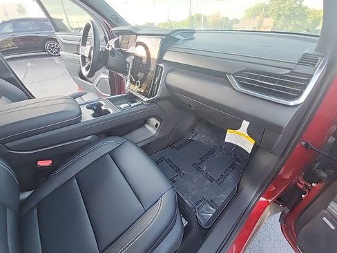 New 2025 GMC Acadia Elevation w/ Elevation Premium Package image 19