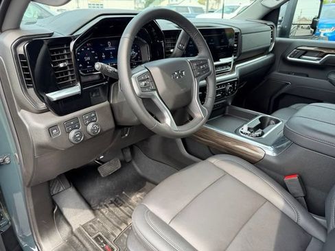 Used 2025 Chevrolet Silverado 2500 LT w/ Trail Boss Package AWD/4WD image 22