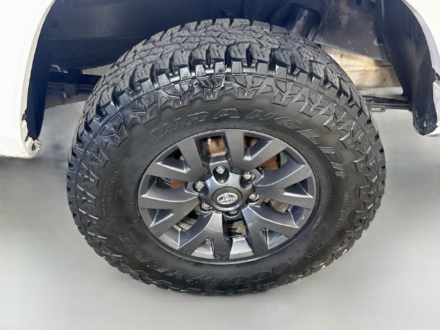Used 2023 Toyota Tacoma SR5 w/ Technology Package RWD image 32