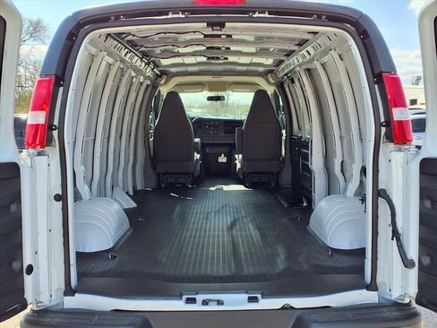 New 2026 Chevrolet Express 2500 Extended w/ Driver Convenience Package RWD image 8