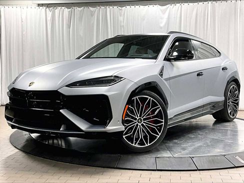 Used 2025 Lamborghini Urus SE image 1