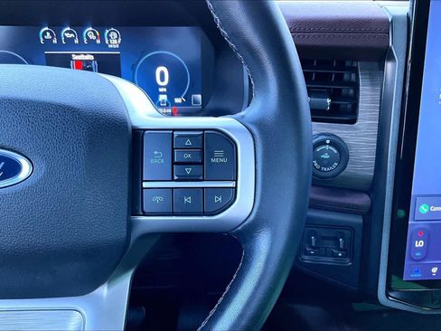 Used 2023 Ford Expedition Max Limited image 24