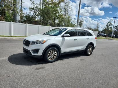 Used 2016 Kia Sorento LX w/ LX Convenience Package