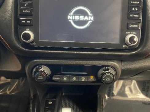Used 2023 Nissan Kicks SR image 23