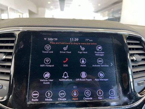 Used 2019 Jeep Grand Cherokee Laredo AWD/4WD image 16