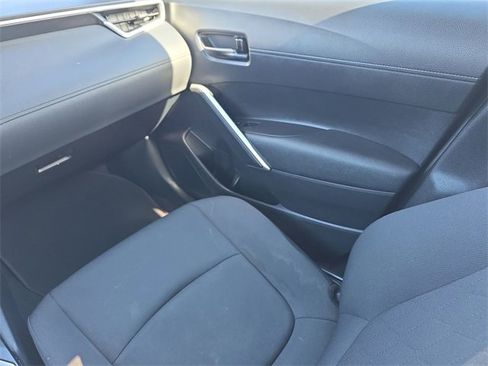 Used 2023 Toyota Corolla Cross LE image 19