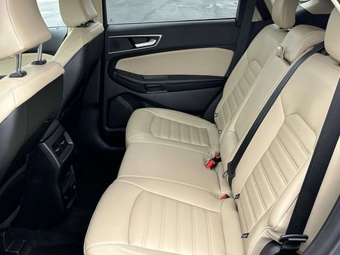 Used 2024 Ford Edge SEL w/ Convenience Package image 13