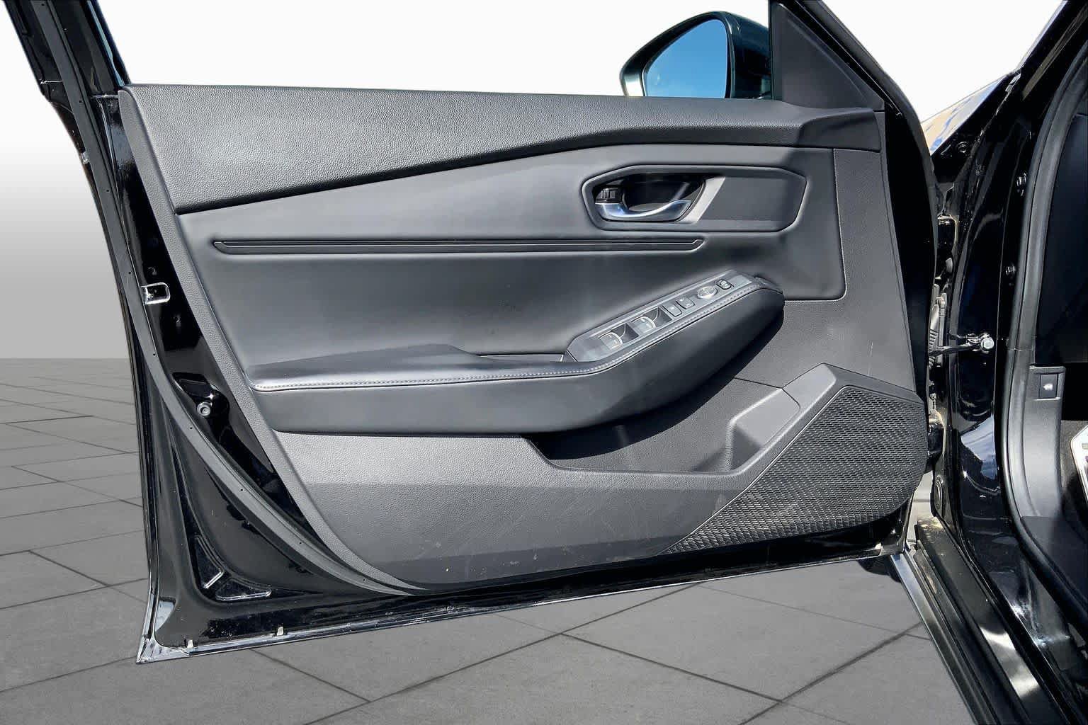 Used 2025 Honda Accord Sport image 25