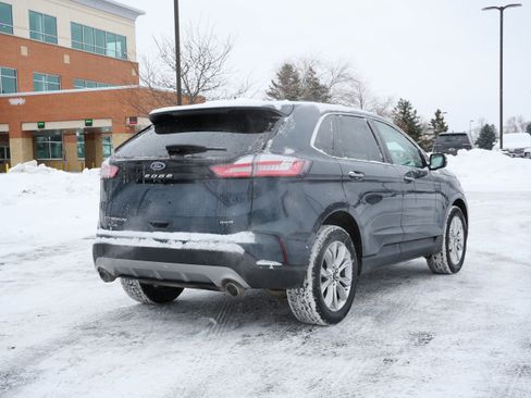 Used 2024 Ford Edge Titanium image 5