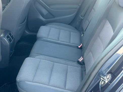 Used 2011 Volkswagen Golf TDI FWD image 13