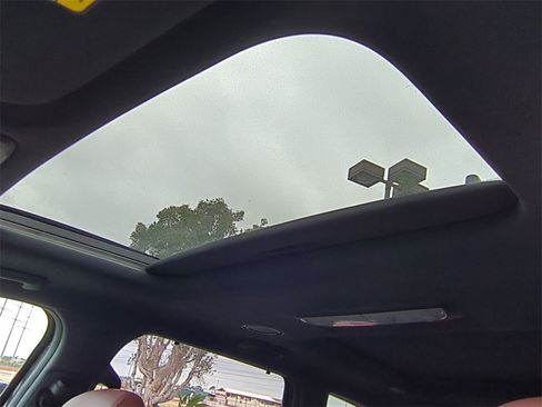 New 2025 Kia Telluride SX w/ SX Captain's Chair Package image 27