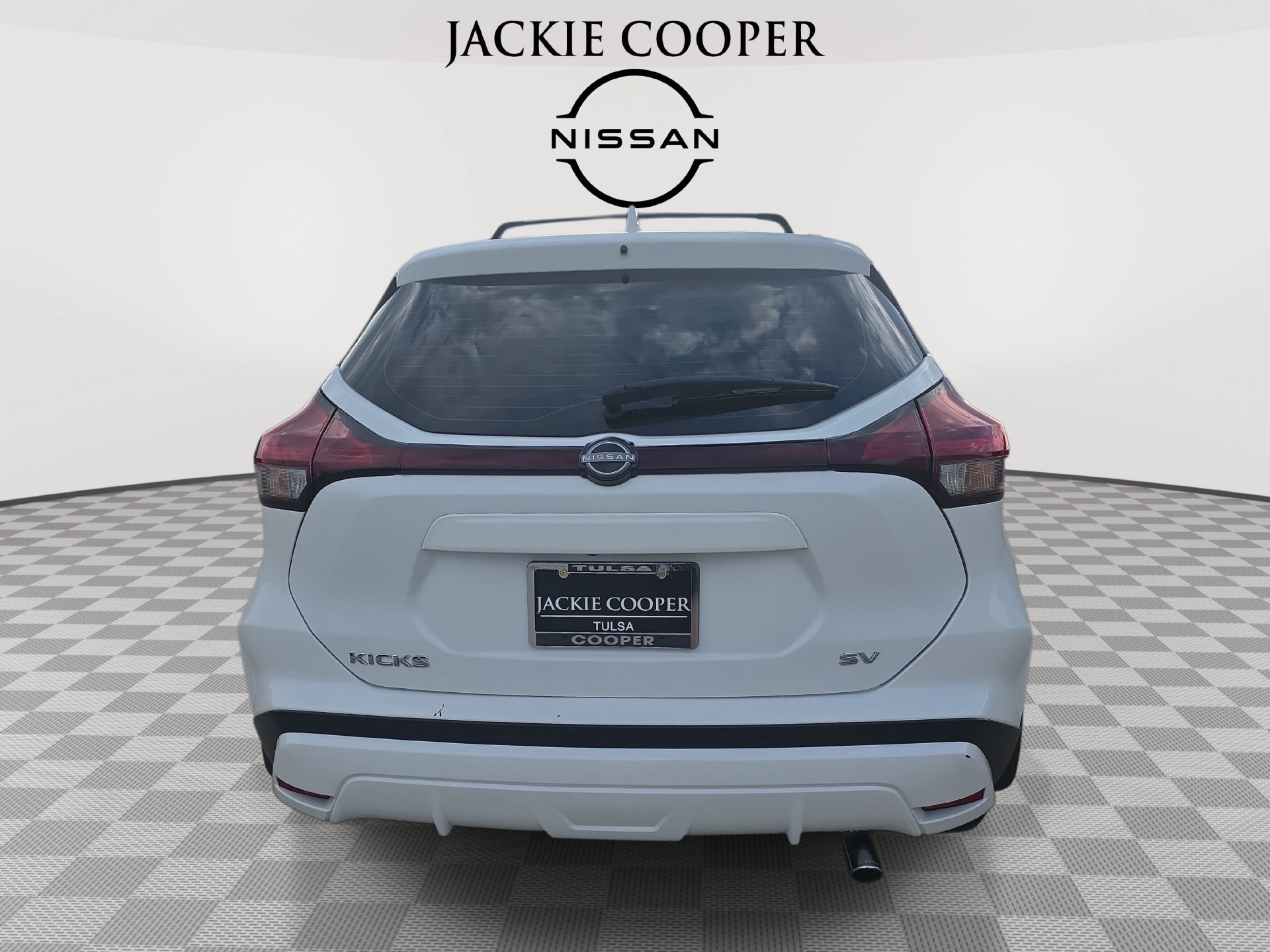 Used 2024 Nissan Kicks SV w/ Exterior Package FWD image 6