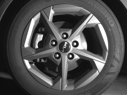 Used 2025 Kia K4 LXS image 12