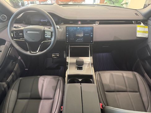New 2026 Land Rover Range Rover Evoque Hoxton AWD/4WD image 13