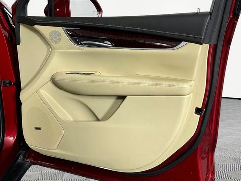 Used 2019 Cadillac XT5 Luxury AWD/4WD image 28