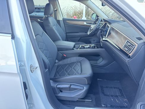 Used 2026 Volkswagen Atlas SE FWD image 37