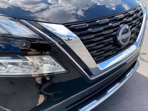 Certified 2023 Nissan Rogue SL w/ SL Premium Package image 29