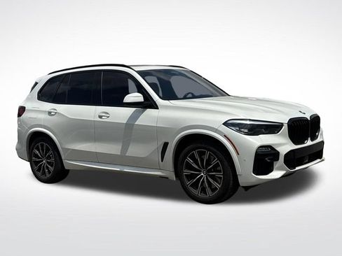 Used 2021 BMW X5 M50i AWD/4WD image 9
