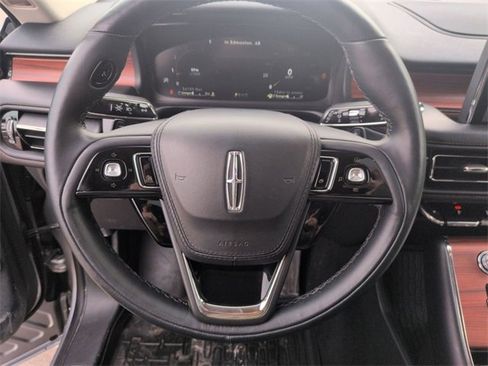 Certified 2023 Lincoln Aviator Reserve w/ Equipment Group 201A image 19