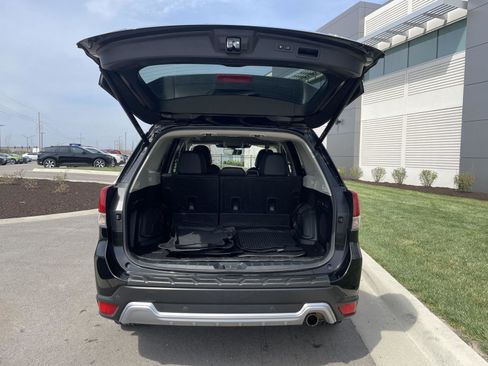 Used 2022 Subaru Forester Touring w/ Popular Package #2 image 11
