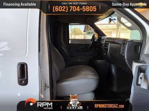 Used 2021 Chevrolet Express 2500 w/ Driver Convenience Package RWD image 7