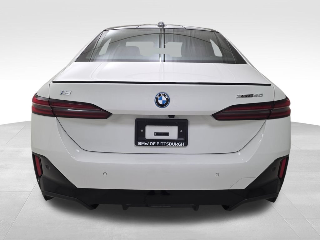 Certified 2025 BMW i5 M60 w/ M Sport Package AWD/4WD image 8