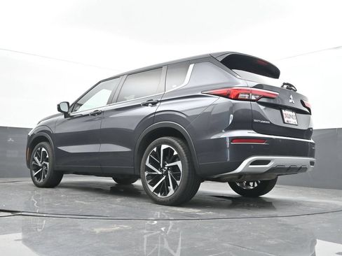 Used 2024 Mitsubishi Outlander SE AWD/4WD image 37