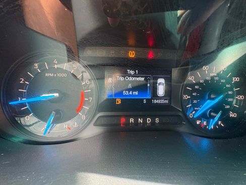 Used 2017 Ford Explorer FWD image 19