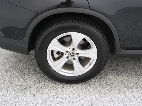 Used 2018 Mercedes-Benz GLC 300 image 6