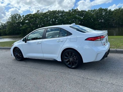 Certified 2026 Toyota Corolla SE FWD image 3