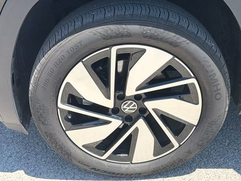 Used 2025 Volkswagen Atlas SE AWD/4WD image 40