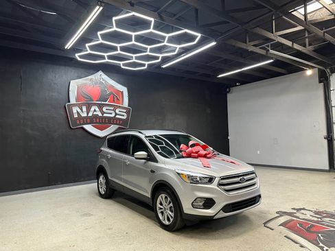 Used 2018 Ford Escape SE AWD/4WD image 5