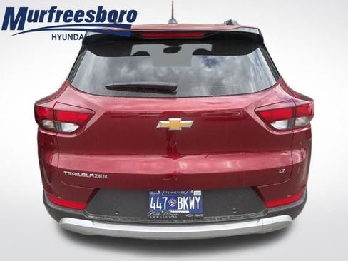 Used 2025 Chevrolet TrailBlazer LT w/ Convenience Package FWD image 5